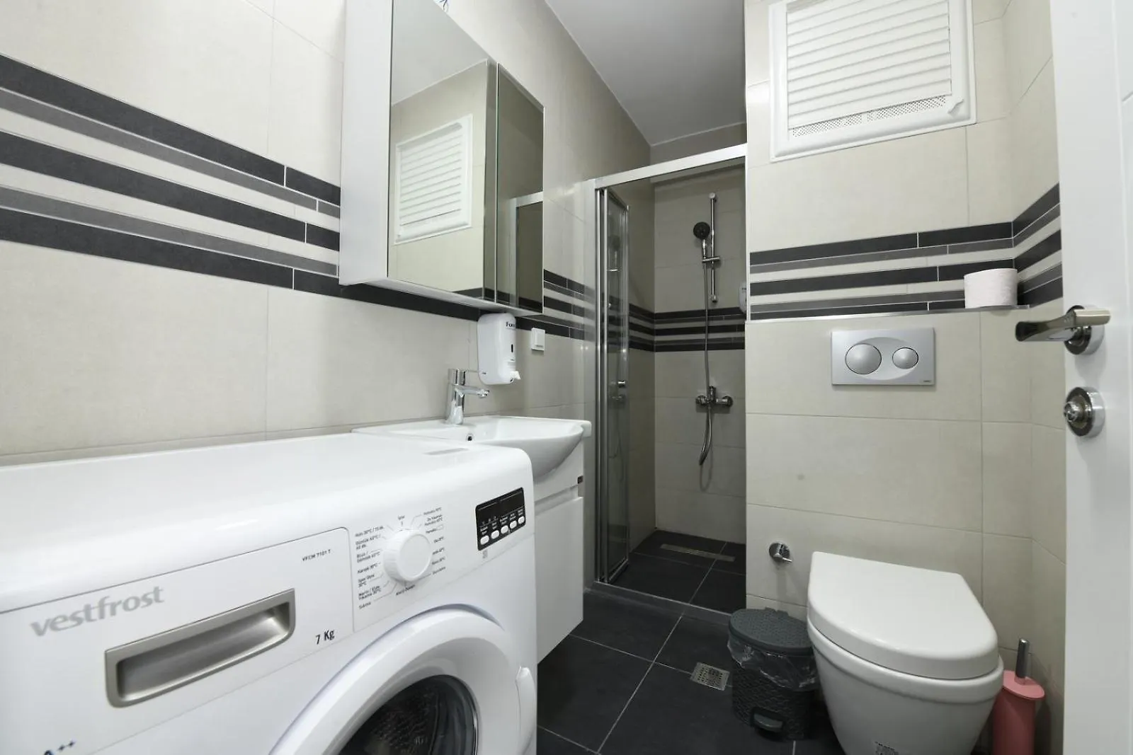 Uzay Suite 2 Istanbul Turkey