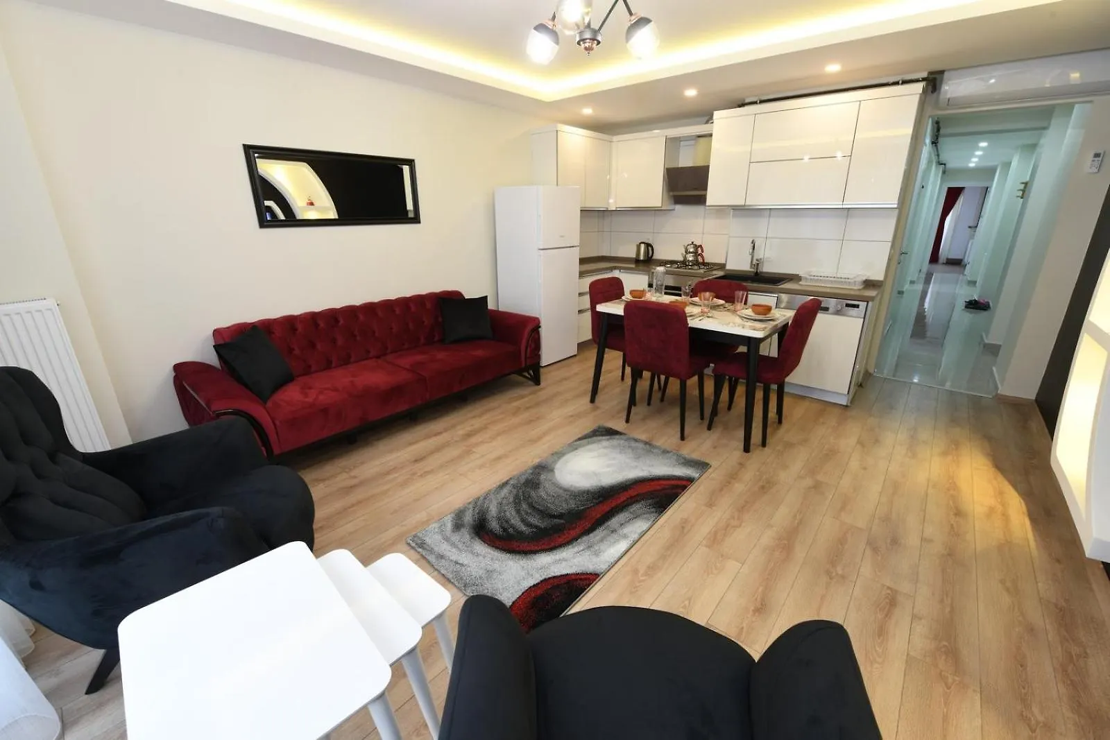 Uzay Suite 2 Istanbul Turkey